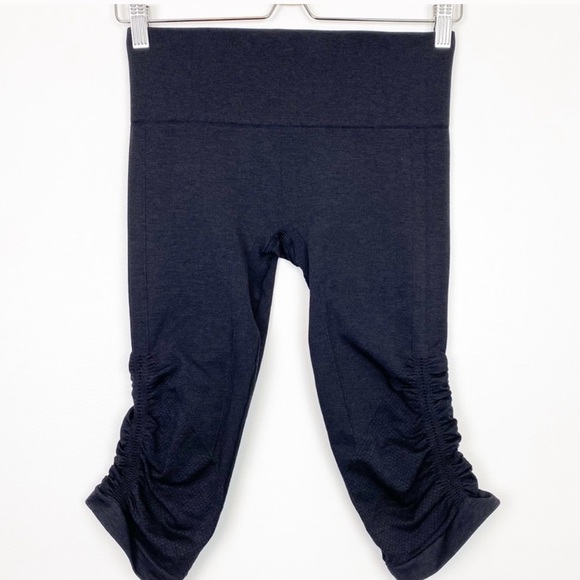 Lululemon | In The Flow Crop Heather Deep Coal 6 - Picture 3 of 4